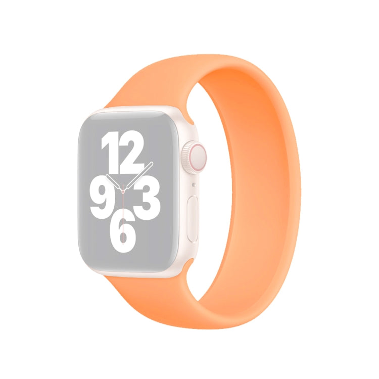 適用 Apple Watch Ultra 49mm & Watch Ultra 2 49mm / Series 10 46mm / 9&8&7 45mm / SE 3&SE 2&6&SE&5&4 44mm / 3&2&1 42mm 純色彈性矽膠錶帶，尺寸：L 156mm