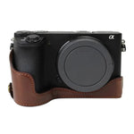 1/4吋螺紋 PU 皮革相機半套底座 適用 Sony ILCE-A6500 / A6500，適用 Sony ILCE-A6500 / A6500