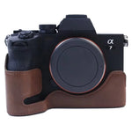 1/4 吋螺紋 PU 皮革相機半包覆底座，適用於 Sony A7 IV，適用於 Sony A7 IV