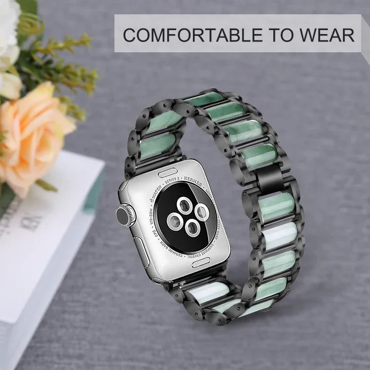 翡翠不鏽鋼錶帶，適用於 Apple Watch Ultra 49mm / Series 8&7 45mm / SE 2&6&SE&5&4 44mm / 3&2&1 42mm，適用於 Apple Watch Series 8&7 41mm / SE 2&6&SE&5&4 40mm / 3&2&1 38mm，適用於 Apple Watch Series 7 41mm / 6 & SE & 5 & 4 40mm / 3 & 2 & 1 38mm
