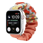蝴蝶圖案髮圈布料錶帶，適用於 Apple Watch Ultra 49毫米 / Series 8&7 45毫米 / SE 2&6&SE&5&4 44毫米 / 3&2&1 42毫米，適用於 Apple Watch Series 8&7 41毫米 / SE 2&6&SE&5&4 40毫米 / 3&2&1 38毫米