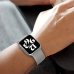 彈性矽膠替換錶帶，適用於 Apple Watch Series，7 45mm / 6 & SE & 5 & 4 44mm / 3 & 2 & 1 42mm