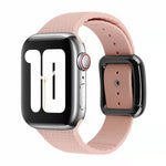 黑色扣環矽膠錶帶，適用於 Apple Watch Series 7 41mm / 6&SE&5&4 40mm / 3&2&1 38mm