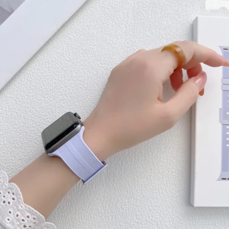 線條矽膠錶帶，適用於Apple Watch Series，7 41mm / 6&SE&5&4 40mm / 3&2&1 38mm，7 45mm / 6&SE&5&4 44mm / 3&2&1 42mm