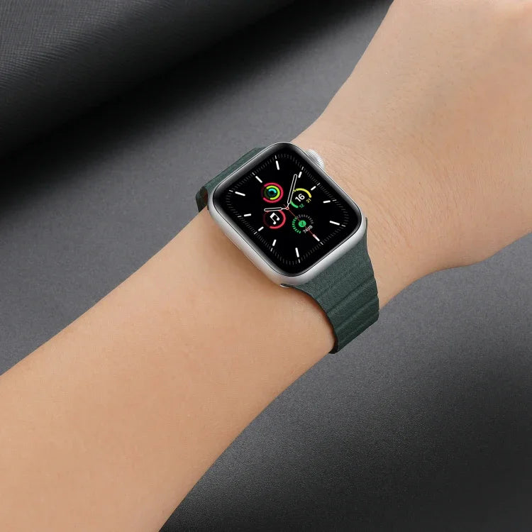 強力磁吸皮革錶帶，適用於 Apple Watch 系列，7 41mm / 6&SE&5&4 40mm / 3&2&1 38mm，7 45mm / 6&SE&5&4 44mm / 3&2&1 42mm