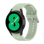 官方矽膠銀色圓形扣錶帶，適用於 Samsung Galaxy Watch 5 44mm