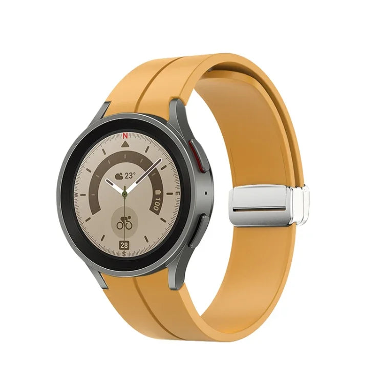 摺疊銀色扣環矽膠錶帶，適用於 Samsung Galaxy Watch5 40&44mm / Pro 45mm