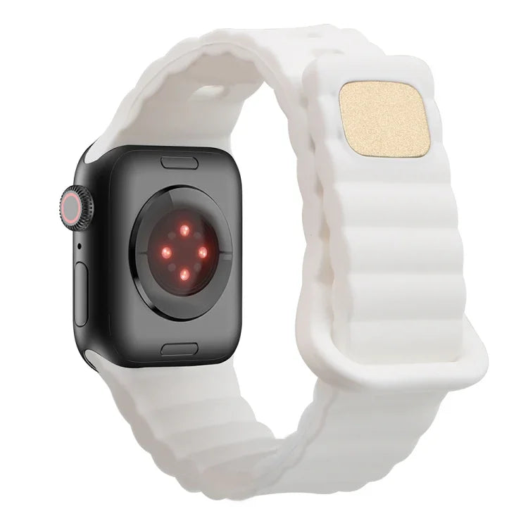 反扣矽膠錶帶，適用於 Apple Watch Ultra 49mm / Series 8&7 45mm / SE 2&6&SE&5&4 44mm / 3&2&1 42mm，適用於 Apple Watch Series 8&7 41mm / SE 2&6&SE&5&4 40mm / 3&2&1 38mm