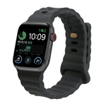 反扣矽膠錶帶，適用於 Apple Watch Ultra 49mm / Series 8&7 45mm / SE 2&6&SE&5&4 44mm / 3&2&1 42mm，適用於 Apple Watch Series 8&7 41mm / SE 2&6&SE&5&4 40mm / 3&2&1 38mm