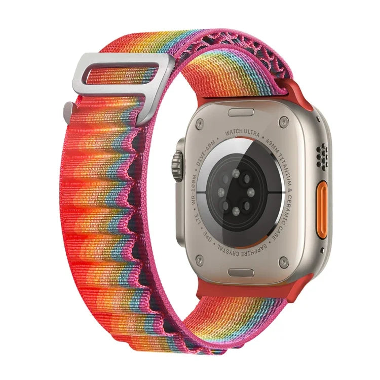 銀色扣尼龍錶帶，適用於 Apple Watch Ultra 49mm / Series 8&7 45mm / SE 2&6&SE&5&4 44mm，適用於 Apple Watch Series 8&7 41mm / SE 2&6&SE&5&4 40mm / 3&2&1 38mm
