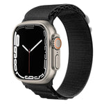銀色扣尼龍錶帶，適用於 Apple Watch Ultra 49mm / Series 8&7 45mm / SE 2&6&SE&5&4 44mm，適用於 Apple Watch Series 8&7 41mm / SE 2&6&SE&5&4 40mm / 3&2&1 38mm