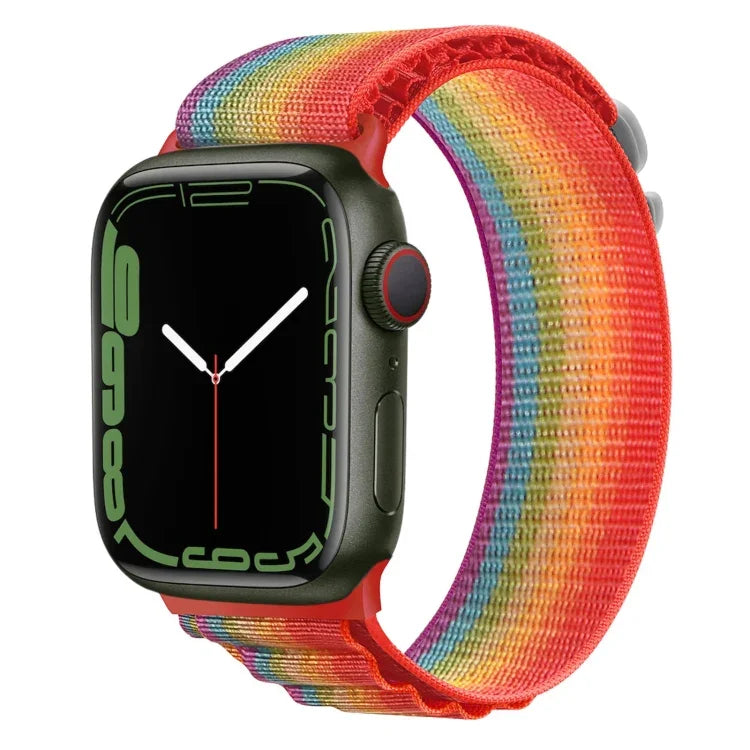 銀色扣尼龍錶帶，適用於 Apple Watch Ultra 49mm / Series 8&7 45mm / SE 2&6&SE&5&4 44mm，適用於 Apple Watch Series 8&7 41mm / SE 2&6&SE&5&4 40mm / 3&2&1 38mm