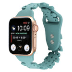 蝴蝶鏤空矽膠錶帶，適用於 Apple Watch Series 8&7 45mm，適用於 Apple Watch Series 8&7 41mm