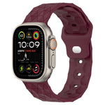足球紋理矽膠錶帶，適用於 Apple Watch Ultra 2 49mm，適用於 Apple Watch 9 45mm，適用於 Apple Watch 9 41mm，適用於 Apple Watch Ultra 49mm
