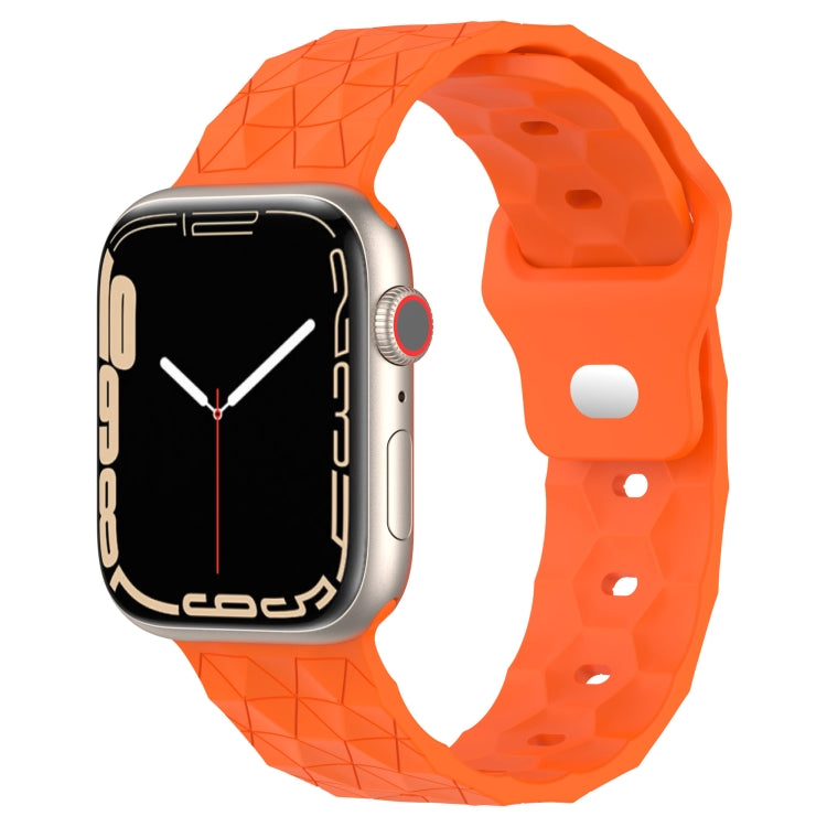 足球紋理矽膠錶帶，適用於 Apple Watch 7 41mm，適用於 Apple Watch 7 45mm，適用於 Apple Watch SE 40mm，適用於 Apple Watch SE 44mm