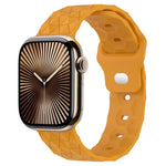 足球紋理矽膠錶帶，適用於 Apple Watch Series 10 46mm，適用於 Apple Watch Series 10 42mm，適用於 Apple Watch SE 2023 44mm，適用於 Apple Watch SE 2023 40mm