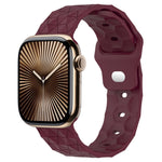 足球紋理矽膠錶帶，適用於 Apple Watch Series 10 46mm，適用於 Apple Watch Series 10 42mm，適用於 Apple Watch SE 2023 44mm，適用於 Apple Watch SE 2023 40mm