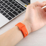 矽膠錶帶替換帶，短款（女性），適用於 Apple Watch Series 8&7 41mm / SE 2&6&SE&5&4 40mm / 3&2&1 38mm，適用於 Apple Watch Ultra 49mm / Series 8&7 45mm / SE 2&6&SE&5&4 44mm / 3&2&1 42mm