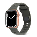 方扣條紋矽膠錶帶，適用於 Apple Watch Ultra 2 49mm，適用於 Apple Watch Series 9 45mm