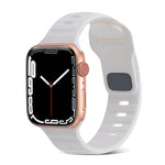 方扣條紋矽膠錶帶，適用於 Apple Watch Ultra 2 49mm，適用於 Apple Watch Series 9 45mm
