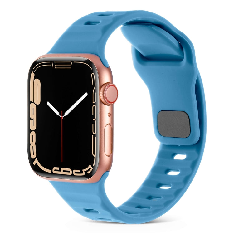 方扣條紋矽膠錶帶，適用於 Apple Watch Ultra 2 49mm，適用於 Apple Watch Series 9 45mm