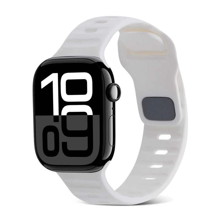 方扣條紋矽膠錶帶，適用於 Apple Watch Series 10 46mm，適用於 Apple Watch Series 10 42mm