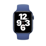適用於 Apple Watch Series 8&7 41mm / SE 2&6&SE&5&4 40mm / 3&2&1 38mm 純色彈性矽膠錶帶，尺寸：M 143mm（湖水藍），尺寸：M 143mm