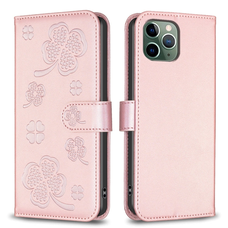 四葉草壓紋皮革手機殼，適用於 iPhone 7 / 8 / SE 2022，適用於 iPhone 13 Pro Max，適用於 iPhone 13 Pro，適用於 iPhone 13，適用於 iPhone 12 / 12 Pro，適用於 iPhone 12 Pro Max，適用於 iPhone 11 Pro Max，適用於 iPhone 11
