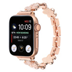 五瓣花鋅合金鍊帶錶帶，適用於 Apple Watch SE 2023 44mm、Apple Watch SE 2023 40mm、Apple Watch Ultra 2 49mm、Apple Watch Series 9 45mm、Apple Watch Series 9 41mm、Apple Watch Ultra 49mm