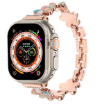 五瓣花鋅合金鍊帶錶帶，適用於 Apple Watch SE 2023 44mm、Apple Watch SE 2023 40mm、Apple Watch Ultra 2 49mm、Apple Watch Series 9 45mm、Apple Watch Series 9 41mm、Apple Watch Ultra 49mm