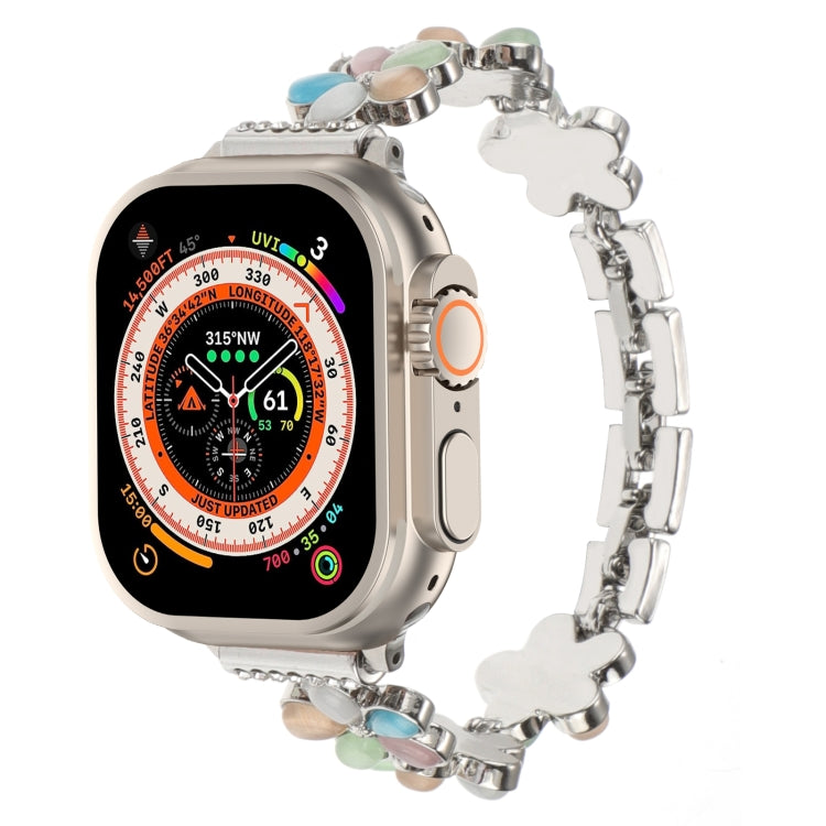 五瓣花鋅合金鍊帶錶帶，適用於 Apple Watch SE 2023 44mm、Apple Watch SE 2023 40mm、Apple Watch Ultra 2 49mm、Apple Watch Series 9 45mm、Apple Watch Series 9 41mm、Apple Watch Ultra 49mm