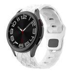 足球圖案反扣矽膠錶帶，適用於 Samsung Galaxy Watch 6 / 6 Classic