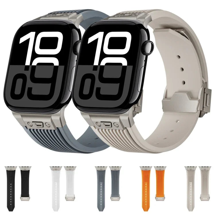 直紋鈦合金扣彈性矽膠錶帶，適用於 Apple Watch SE 44毫米，Apple Watch Series 6 44毫米，Apple Watch Series 5 44毫米，Apple Watch Series 4 44毫米，Apple Watch Series 3 42毫米，Apple Watch Series 2 42毫米