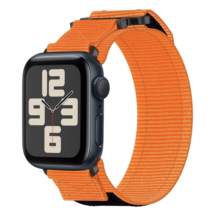 尼龍魔鬼氈錶帶，適用於 Apple Watch Series 10 46mm、Apple Watch Series 10 42mm、Apple Watch SE 2023 44mm、Apple Watch SE 2023 40mm、Apple Watch Ultra 2 49mm、Apple Watch Series 9 45mm、Apple Watch Series 9 41mm
