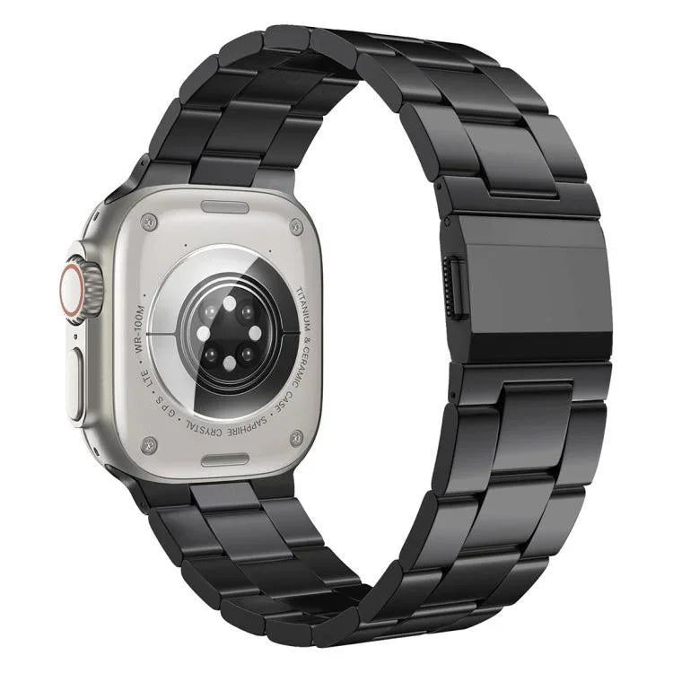 Norman 錶扣三節不鏽鋼錶帶，適用於 Apple Watch 46mm / 49mm / 45mm / 44mm