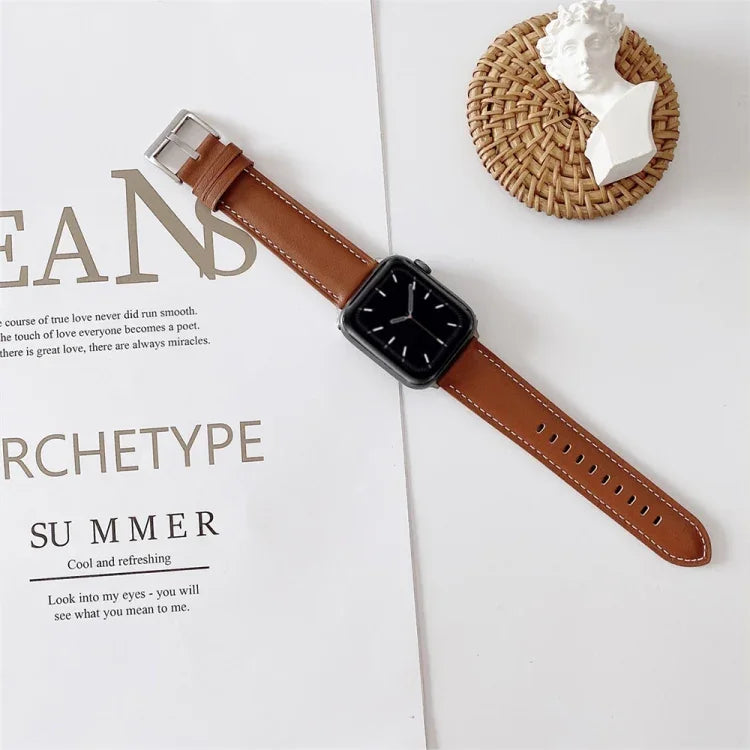 V 尾式縫線皮革錶帶，適用於 Apple Watch 5 & 4 44mm / 3 & 2 & 1 42mm，適用於 Apple Watch Series 8&7 41mm / SE 2&6&SE&5&4 40mm / 3&2&1 38mm，適用於 Apple Watch Series 7 41mm / 6 & SE & 5 & 4 40mm / 3 & 2 & 1 38mm