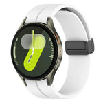 xDfind 折疊磁吸黑色扣環矽膠錶帶，適用 Samsung Galaxy Watch7 / FE / 6 / 5 / 4