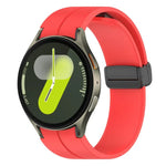 xDfind 折疊磁吸黑色扣環矽膠錶帶，適用 Samsung Galaxy Watch7 / FE / 6 / 5 / 4