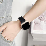xDfind 黑鯊細紋皮革錶帶，適用於 Apple Watch 42 / 44 / 45 / 46 / 49mm，適用於 Apple Watch 38 / 40 / 41 / S10 42mm