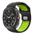 條紋雙色矽膠錶帶，適用於 Samsung Galaxy Watch Ultra 47mm / Ultra 2025