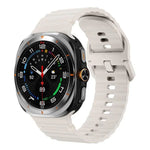 適用於 Samsung Galaxy Watch8 Classic 46mm / Watch8 44mm / 40mm xDfind 波浪紋縫線矽膠錶帶，L