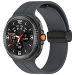xDfind 折疊黑色扣環磁吸矽膠錶帶，適用於 Samsung Galaxy Watch8 / Watch8 Classic