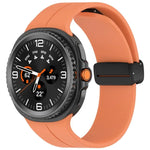 xDfind 折疊黑色扣環磁吸矽膠錶帶，適用於 Samsung Galaxy Watch8 / Watch8 Classic