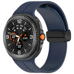 xDfind 折疊黑色扣環磁吸矽膠錶帶，適用於 Samsung Galaxy Watch8 / Watch8 Classic