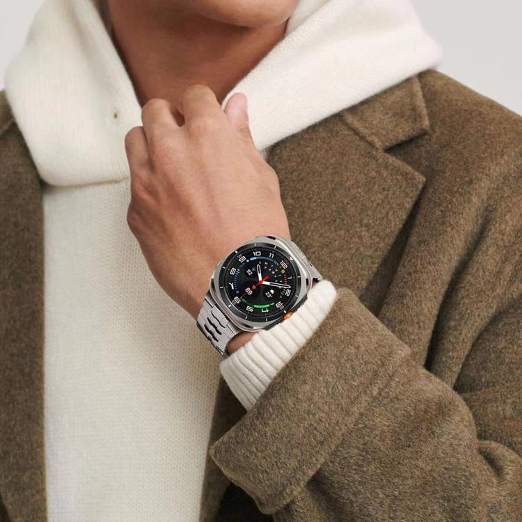 蝴蝶扣鈦合金錶帶，適用於三星Galaxy Watch8 / Watch8 Classic