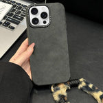 仿麂皮布料TPU手機殼附絲網印刷兔子絨繩，適用於 iPhone 17 Pro Max，適用於 iPhone 17 Pro，適用於 iPhone 17，適用於 iPhone 16 Pro Max，適用於 iPhone 16 Pro，適用於 iPhone 16，適用於 iPhone 15 Pro Max，適用於 iPhone 15 Pro