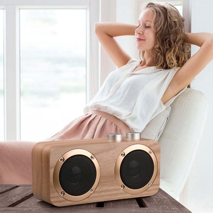 Q7 重低音木質藍牙喇叭，支援 TF 卡、U 盤及 3.5mm AUX，Q7