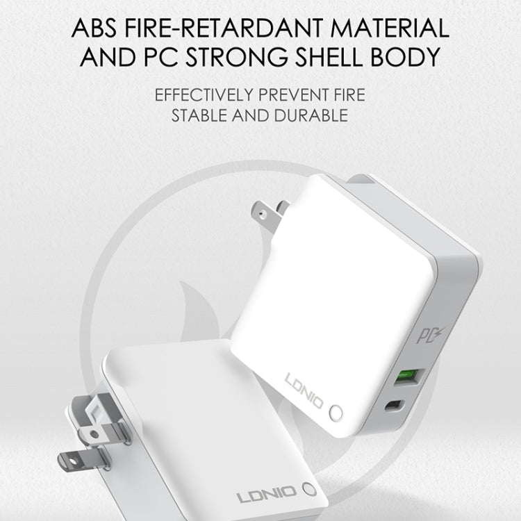 LDNIO A4403C 30W PD + 自動識別可摺疊快速旅行充電器，附 1m USB-C / Type-C 線，澳洲插頭，附 Type-C 線，30W 附 Type-C 線