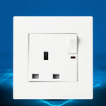 86型PC 13A三孔帶燈開關電源插座，英國插頭