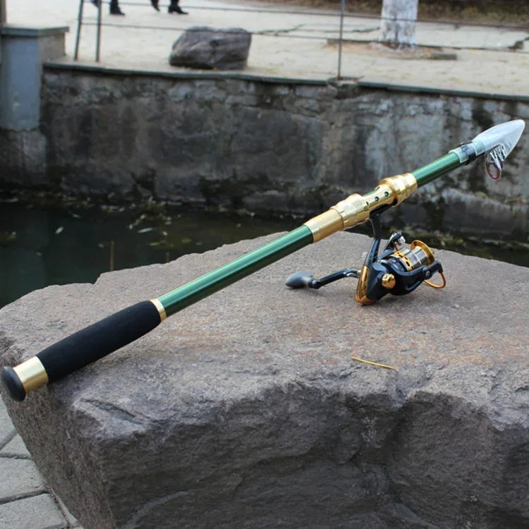 2.1米碳素釣竿 旅行便攜釣竿，隨機顏色發貨，2.1米